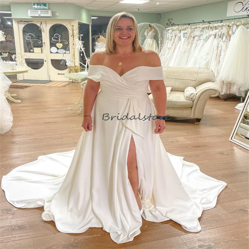 Robe de mariée Boho en satin de grande taille avec épaules dénudées dos nu robe de mariée de jardin civil 2023 magnifique une ligne pays mariée v