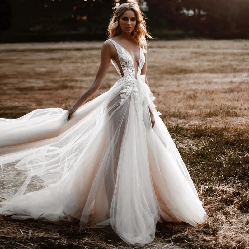 Sexy Boho Robe De Mariée A-ligne Dentelle Illusion Col En V Chic Dos Nu Tulle Robes De Soirée De Mariée Robes De Novia Mariage Sur Mesure