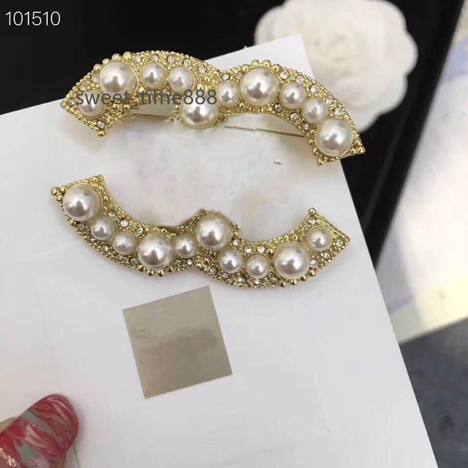 

Fashion pin pearl brooches for men and women Party wedding lovers gift designer engagement jewelry for Bride with flannel bag