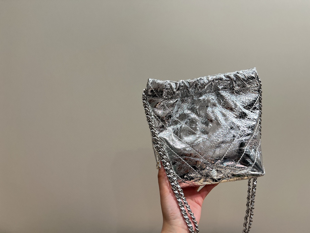

7A Women's garbage bag, shoulder bag, striped stitching, metal logo, large capacity leather designer luxury shopping bag ID royalfashion_bag, Silver