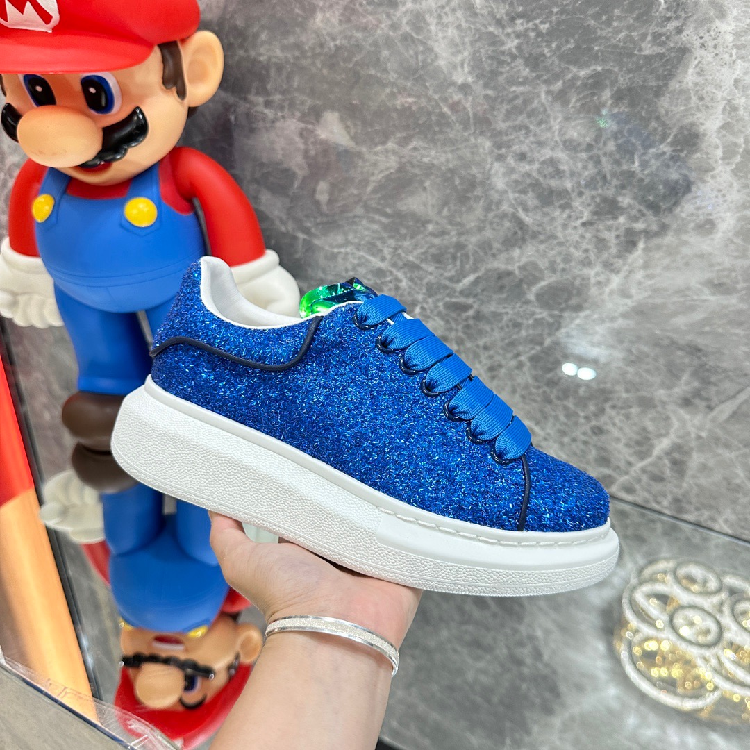 

2023 Top Luxurys Mens Women Classic Casual Shoes Sneakers Vintage Platform Multicolor Trainer 0426, 01