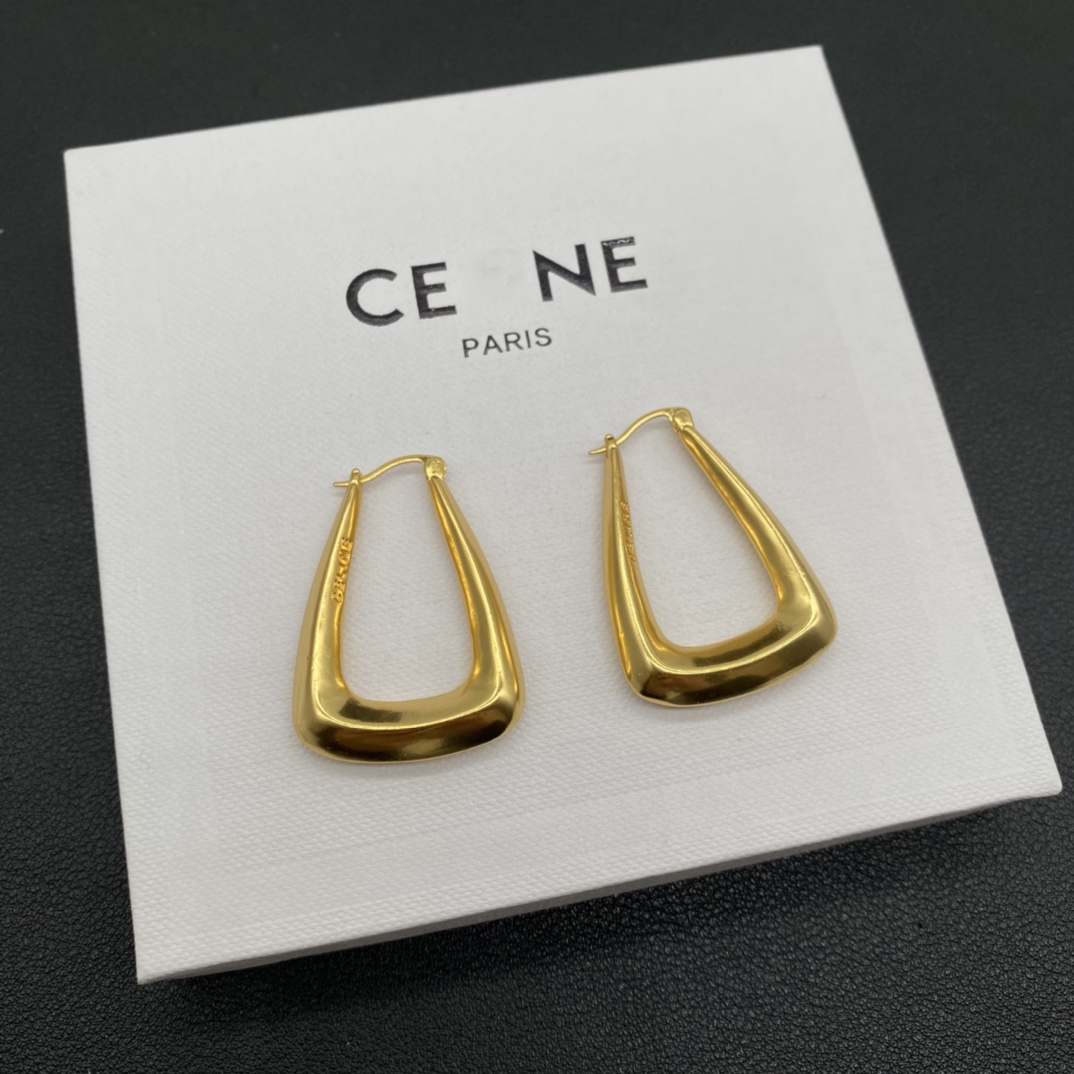 

2023 new earrings luxury jewelry designer earrings for women casual and natural European and American style suitable for workplace parties and festivals occasions
