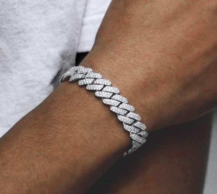 

2023 Wholesale Fine Quality Jewelry S925 Sterling Silver Bracelet Moissanite Hiphop Cuban Bracelet for Men Women