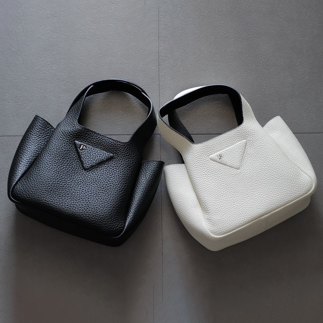 

classic Triangle tote Large Shopping bag Womens designer wallet shoulder hand bag Mens Metal fittings prad hobo basket bags Leather clutch cross body messenger bags, Black