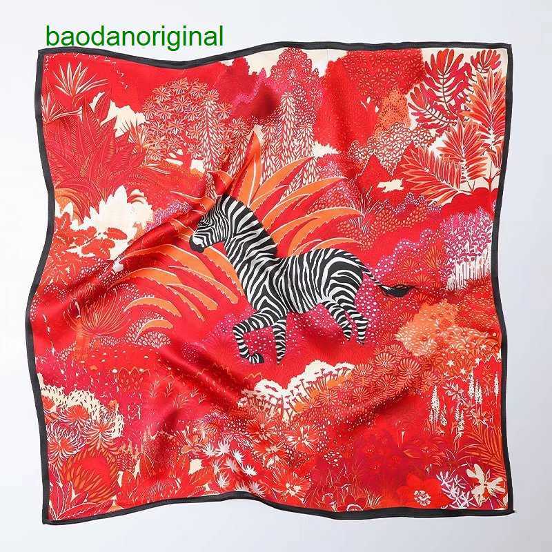 

Hemres Designer Scarves Versatile Fashionable Decorative with Small Square Popular in Spring and Summer Korean Version Scarves