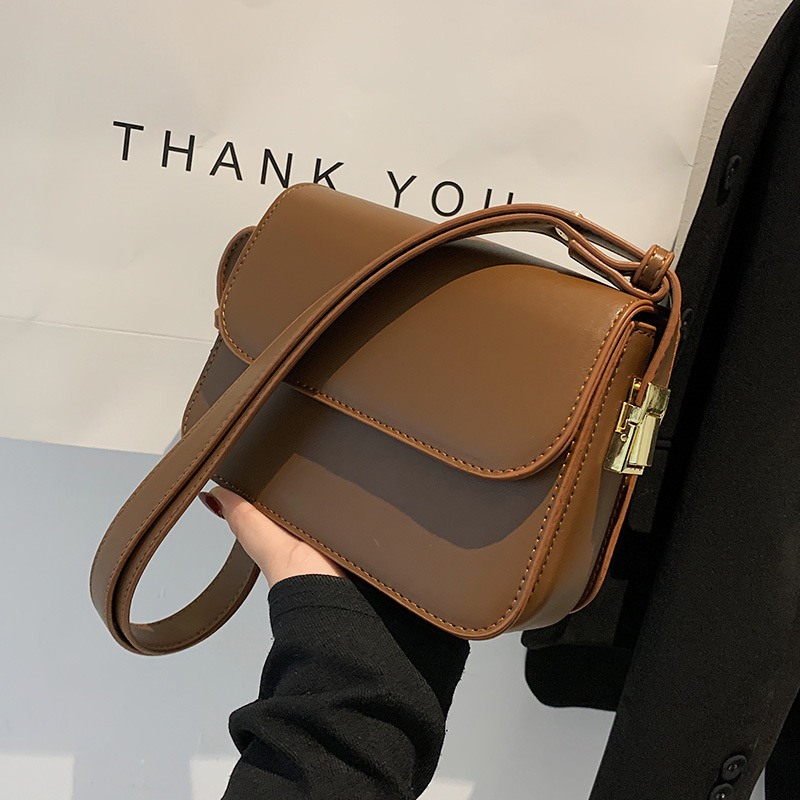 

Shoulder Bags Thick Chain Design Small PU Leather Flap Crossbody For Women Beautiful Fashion Ladies Travel Handbags Purse, Black