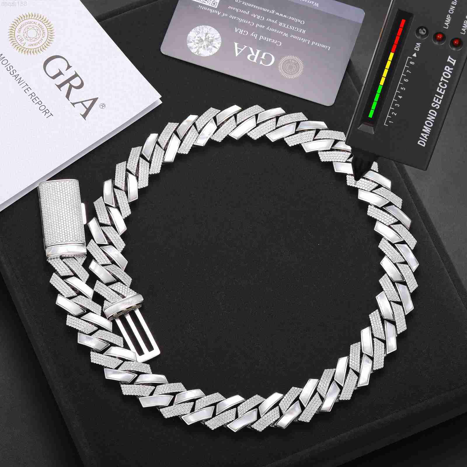 

18mm Handmade Setting Shell Cuban Link Chain Pass Diamond Tester 925 Sterling Silver Vvs Moissanite Iced Out Cuban Necklace