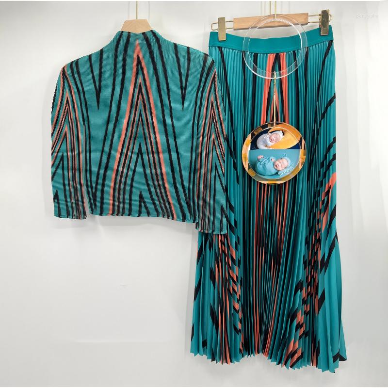 

Work Dresses Pleated Set For Women 2023 Spring Summer Striped Printing Long Sleeve T-shirt And Fashion High Waist Skirt Two-piece 1A724, Orange