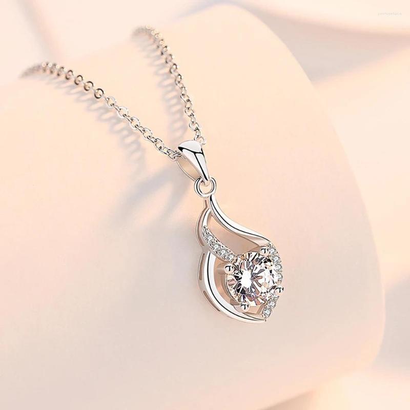 

Pendant Necklaces Huitan Water Drop Necklace Fashion Jewelry For Women Luxury Inlaid Brilliant Cubic Zirconia Bridal Wedding Accessory