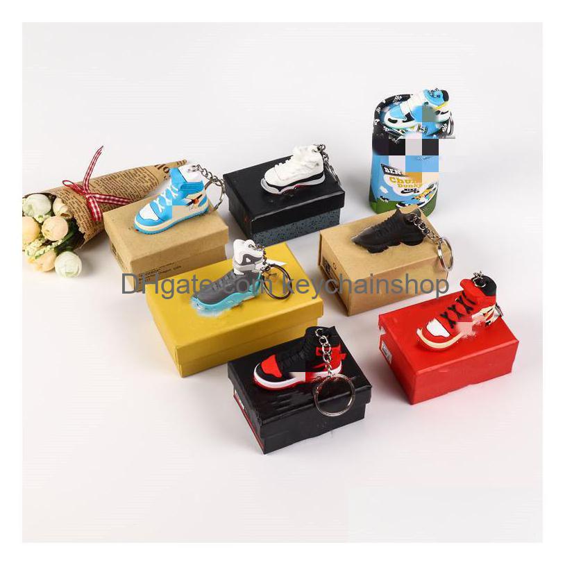 

Keychains Lanyards Brand Shoe Model Keychain Creative 3D Sneaker Key Chain Mini Basketball Backpack Pendant Personalized Gift Deco Dhlpk