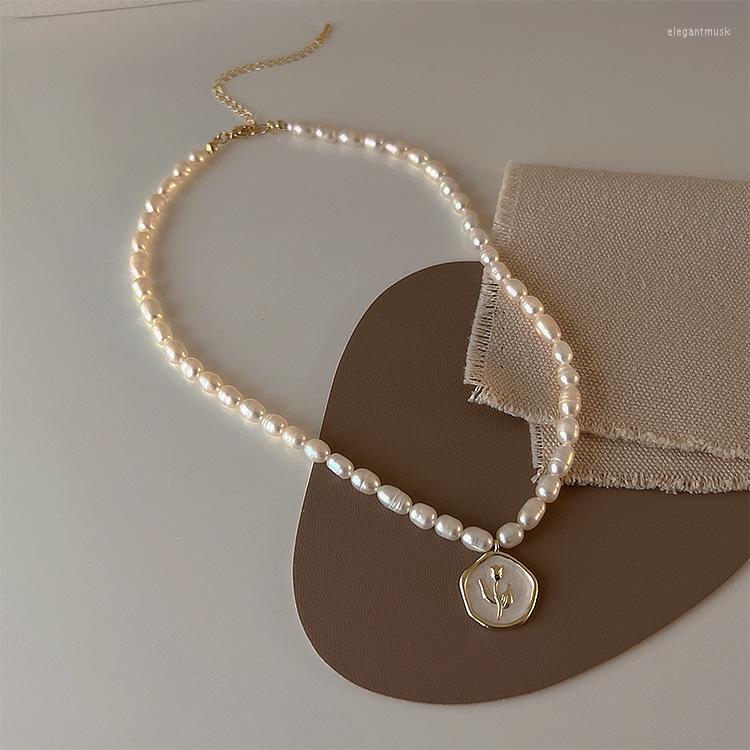 

Pendant Necklaces Women's Luxury Elegant Natural Pearl Beaded Necklace Romantic Korean Style Freshwater Pearls With Flower