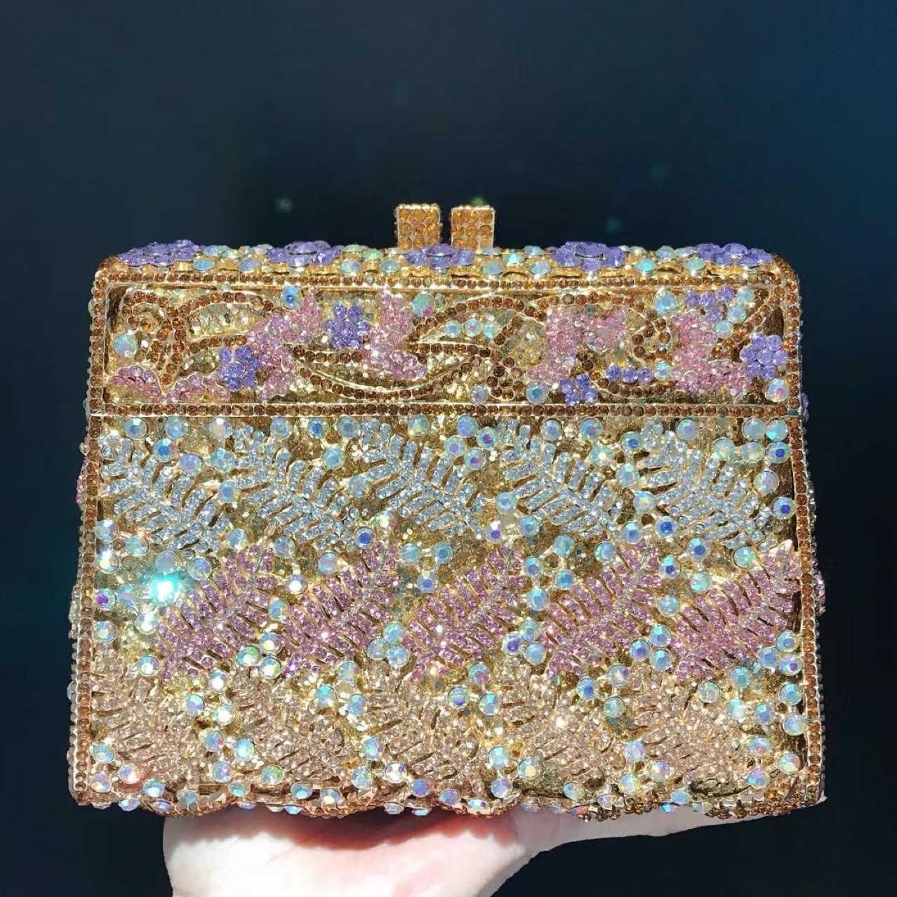 

New hollowed out leaf studded diamond dinner bag trapezoidal small square box banquet handbag clutch 230513, Pink