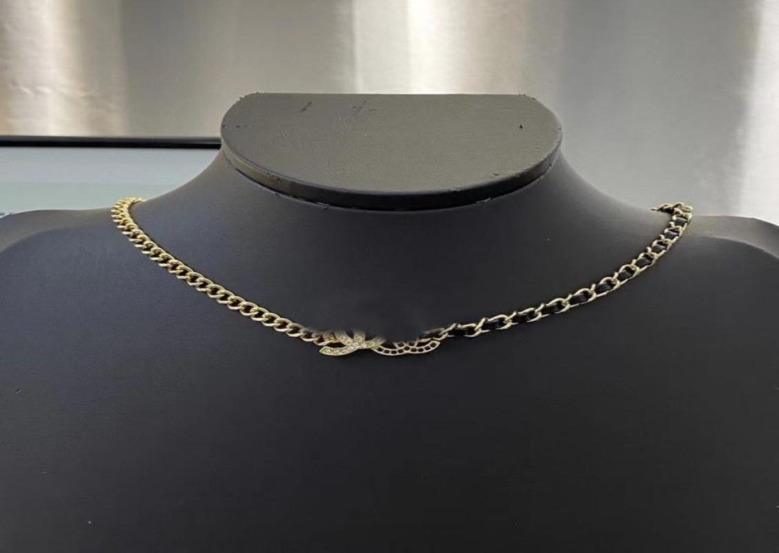 

18 style never fading Luxury Designer Pendant Necklaces Designers Stainless Steel Plated Letter For Women Wedding Jewelry Gift8609139