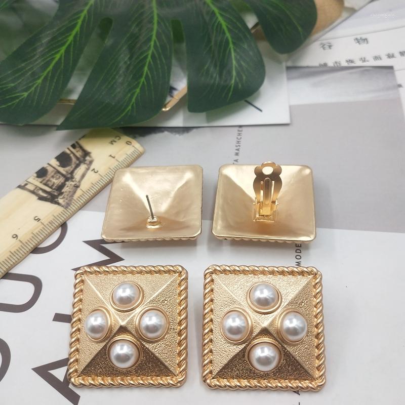 

Stud Earrings Europe America Japan South Korea Jewelry Avant Garde Net Red Fashion Earless Earring A32