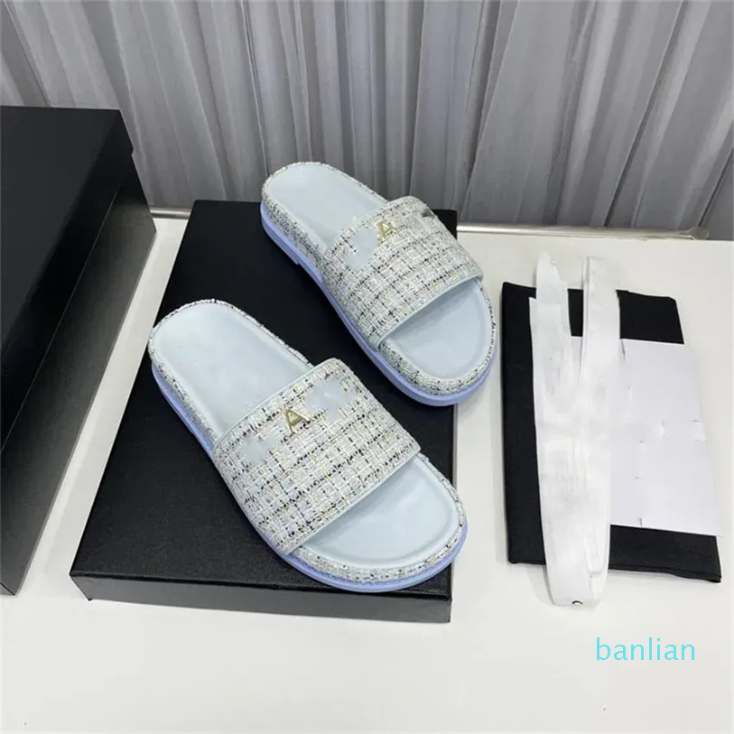 

Fashion Slippers design summer Men's and women's flats thick soled leather rubber lettering casual cartoon beach slippers