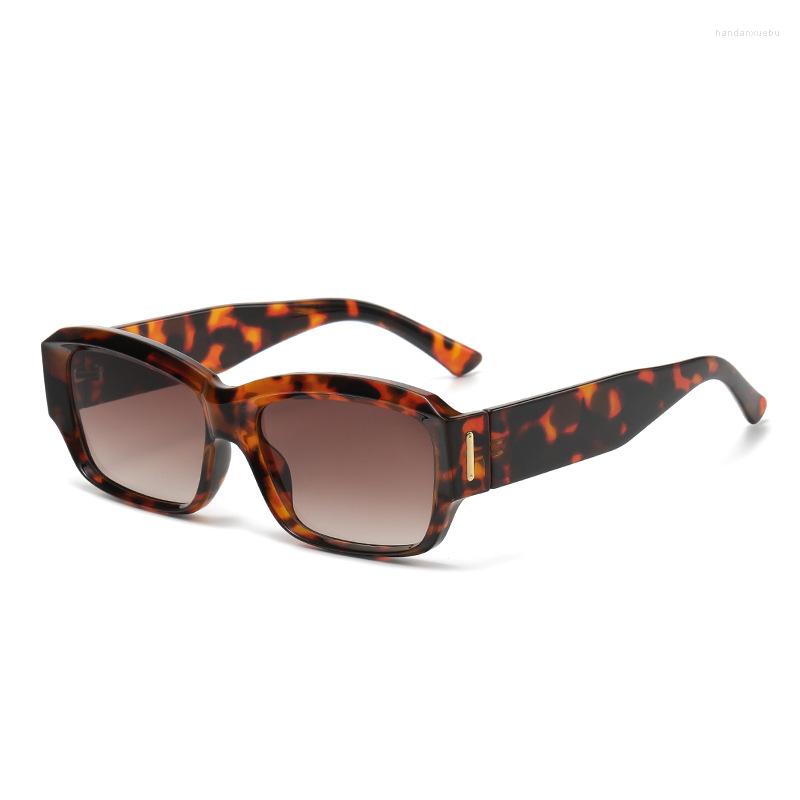 

Sunglasses Fashion Vintage Rivets Square Woman Brand Retro Sun Glasses Female One-piece Mirror Gradient Feminino