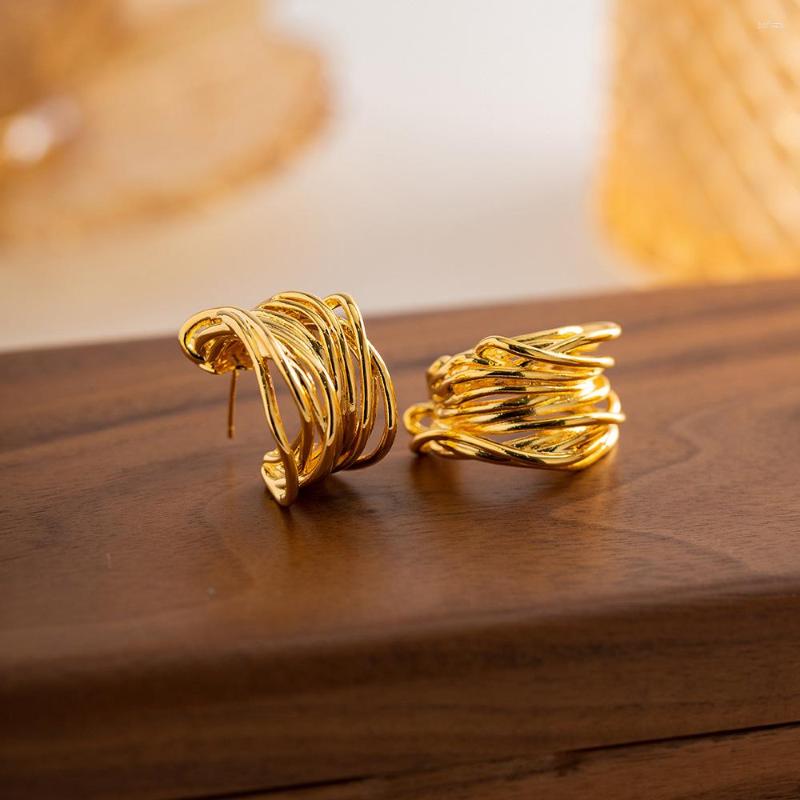 

Stud Earrings Personalized Premium Jewelry Accessories 18K Copper Plated True Gold Asymmetric 3-petal