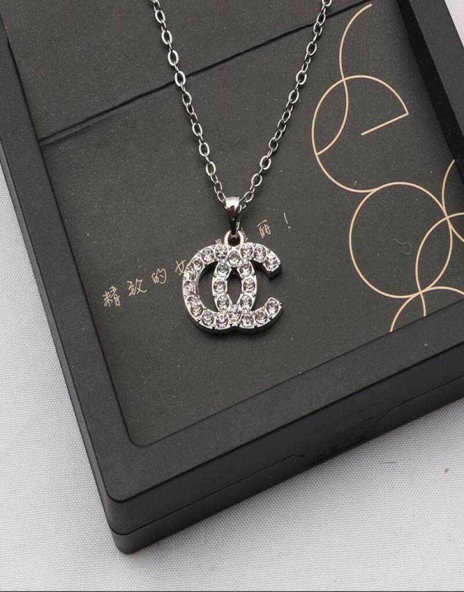 

Luxury Brand Designer Double Letter Pendant Necklaces Chain Gold Silver Crysatl Pearl Rhinestone Choker Newklace for Women Sweater7603465