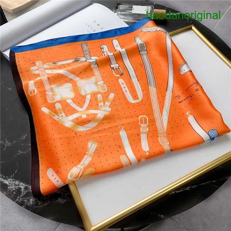 

Hemres Designer Scarves Wind Fashion Chain Star Network Red Same Style Small Square 70cm Imitation Silk Women's Autumn and Winter Scarf O6BJ