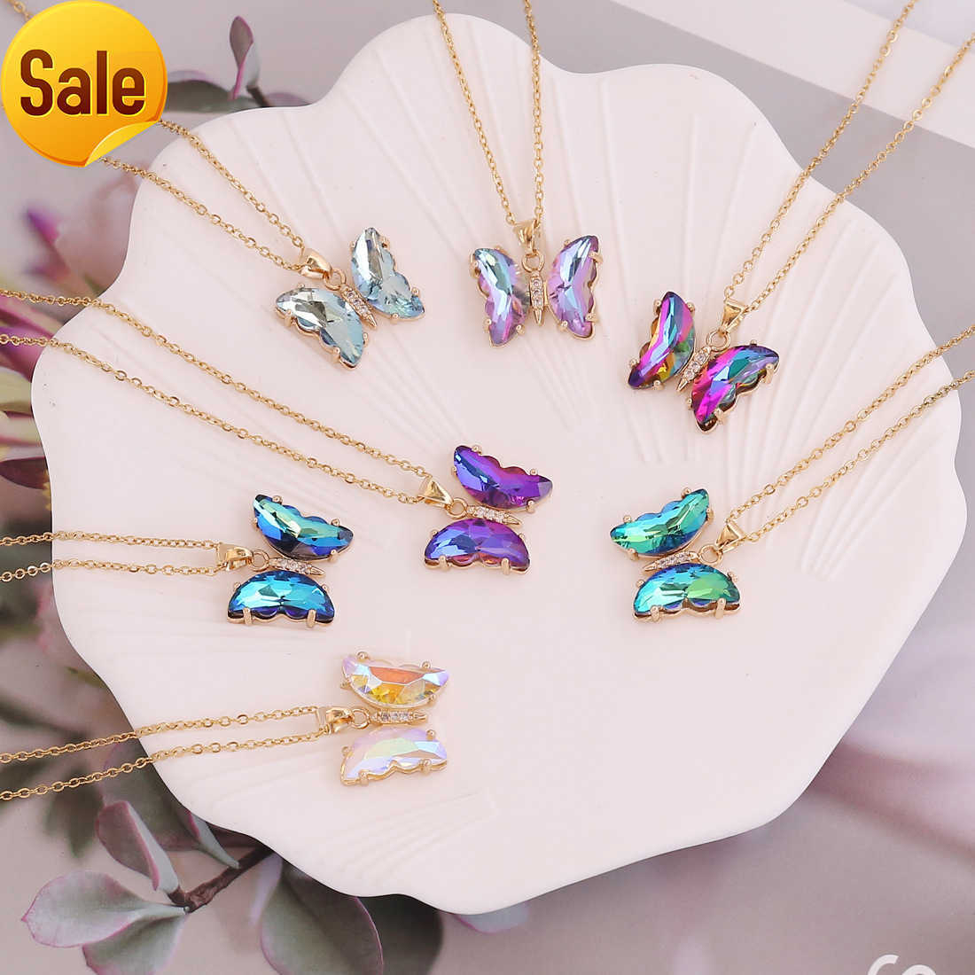 

New Personality Fashion Clavicle Chain Necklace Gradient Butterfly Pendant Necklace Women