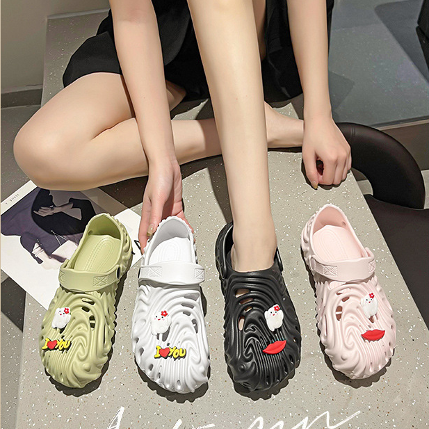 

Couple style baotou hole hole shoes women's ins tide platform slippers sports non-slip summer new eva sandals HA690-1-88, Black