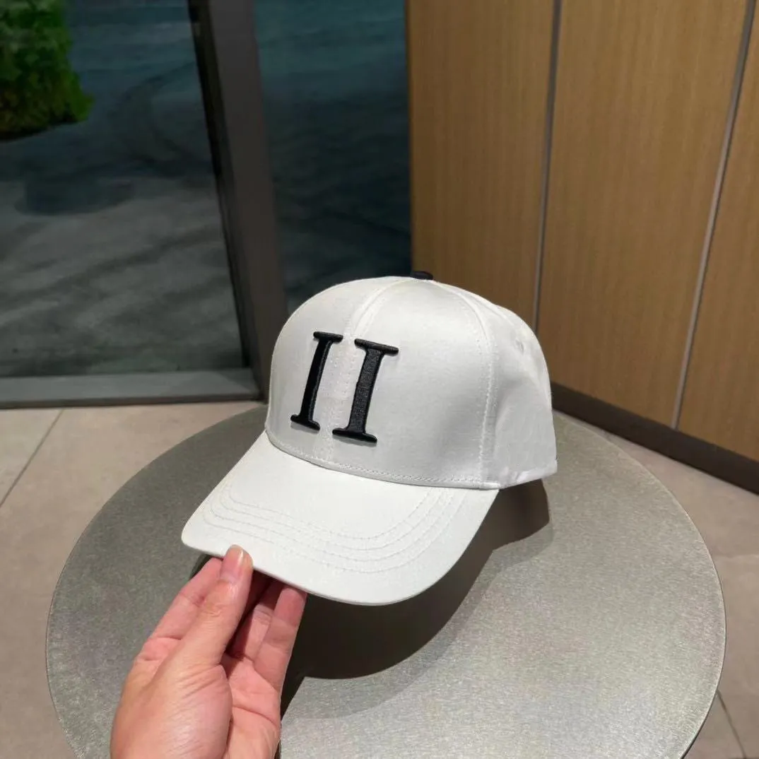 

Baseball cap designers hats luxurys ball cap Embroidery sports style travel running Striped wear hat temperament versatile caps packaging
