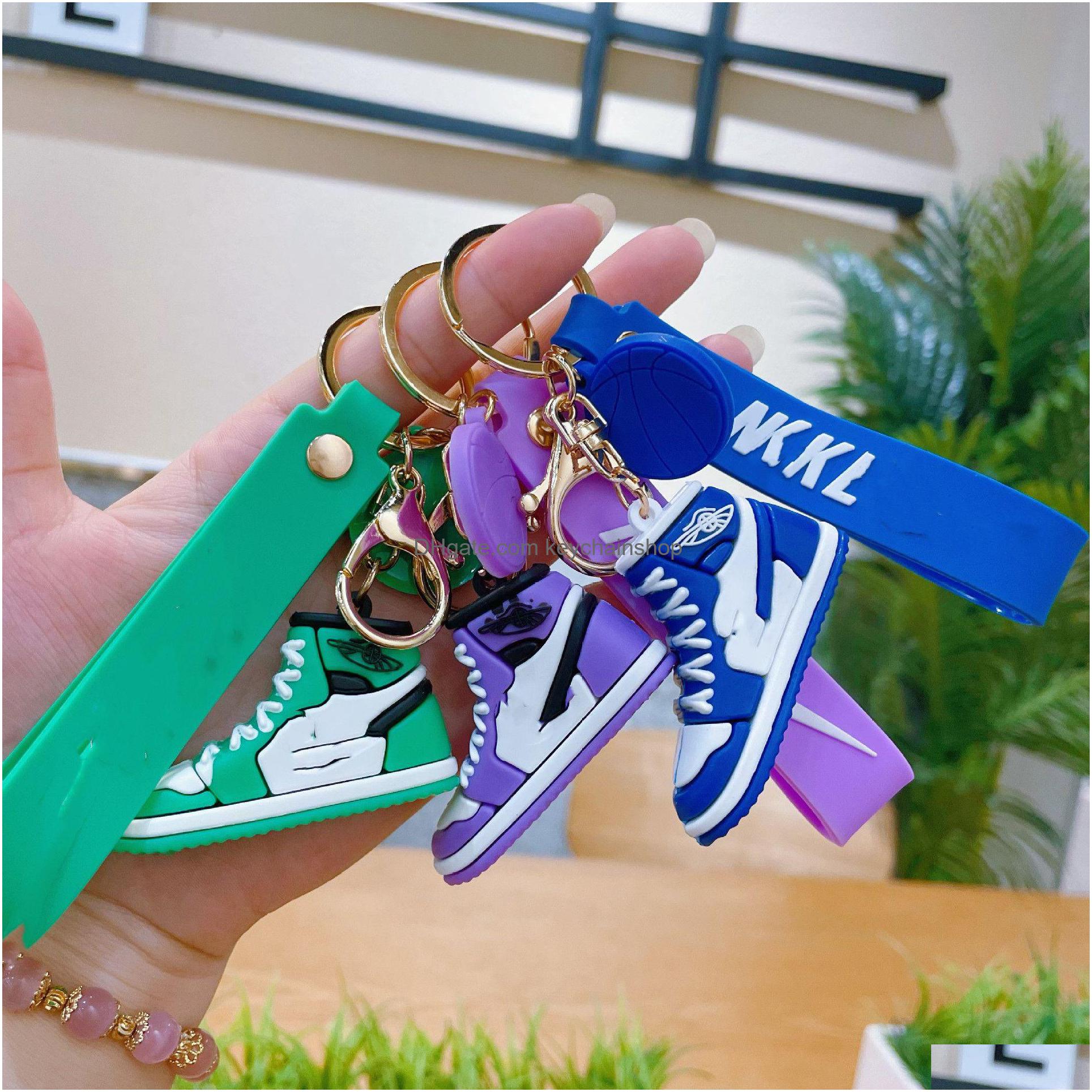 

Keychains Lanyards Desinger Mini Basketball Shoes Party Gift Stereoscopic Model Sneakers Keyring 8 Style Suitable For Boys Girls C Dhrcf