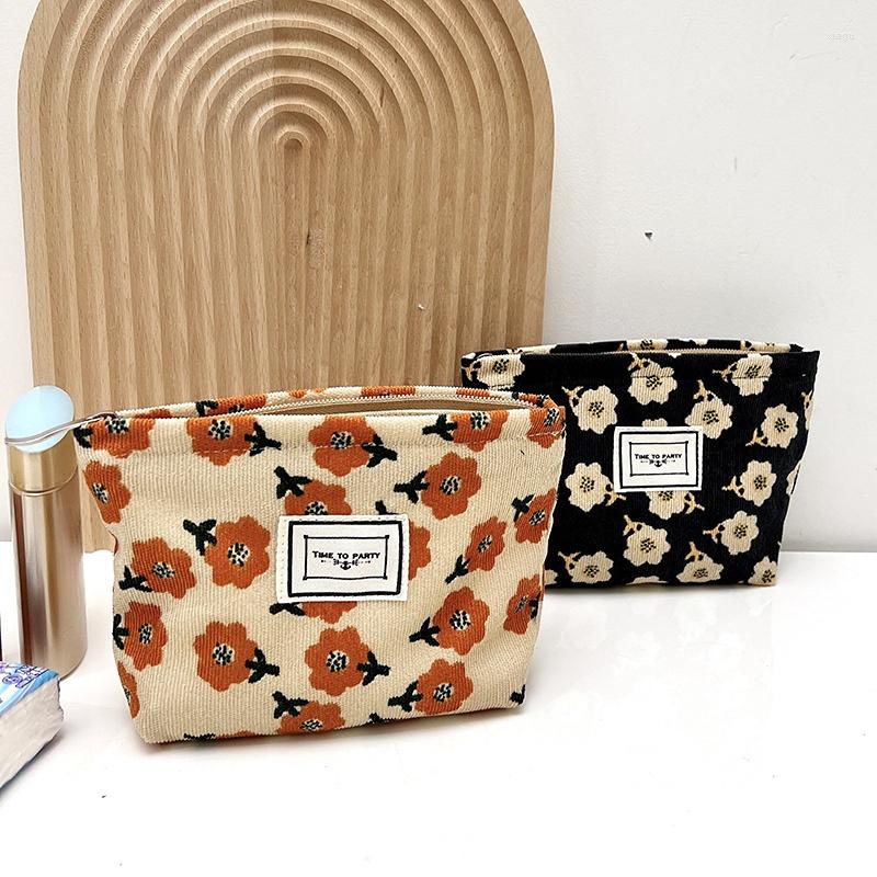 

Cosmetic Bags Vintage Floral Corduroy Makeup Bag Fashion Portable Clutch Lipstick Storage Sanitary Napkin Pads Organizer Pouch, Black