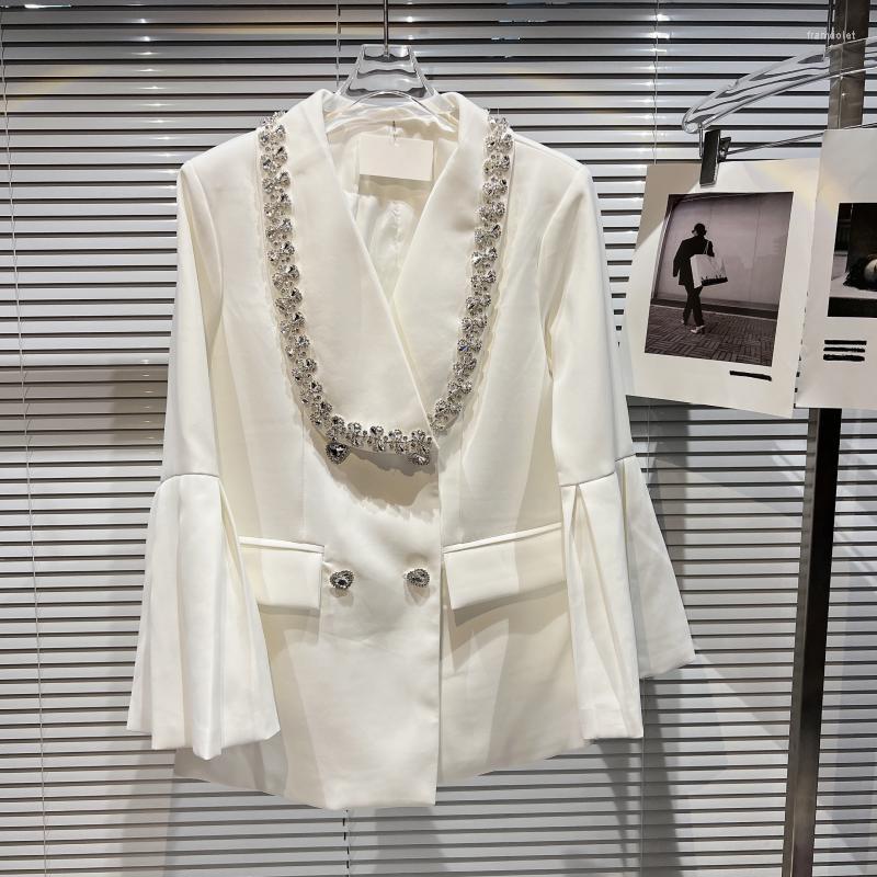 

Women's Suits 2023 Autumn White Blazer Jacket Flower Diamonds Beaded Bell Sleeve Business Suit Coat Elegants Women Blazers Outwear