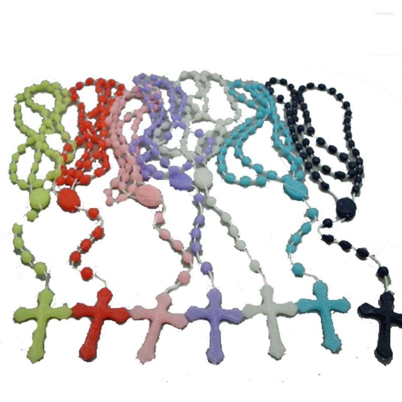 

Chains Creative Men And Women Jewelry Catholic Rosary Necklace Cross Religious Luminous Party Gifts Children