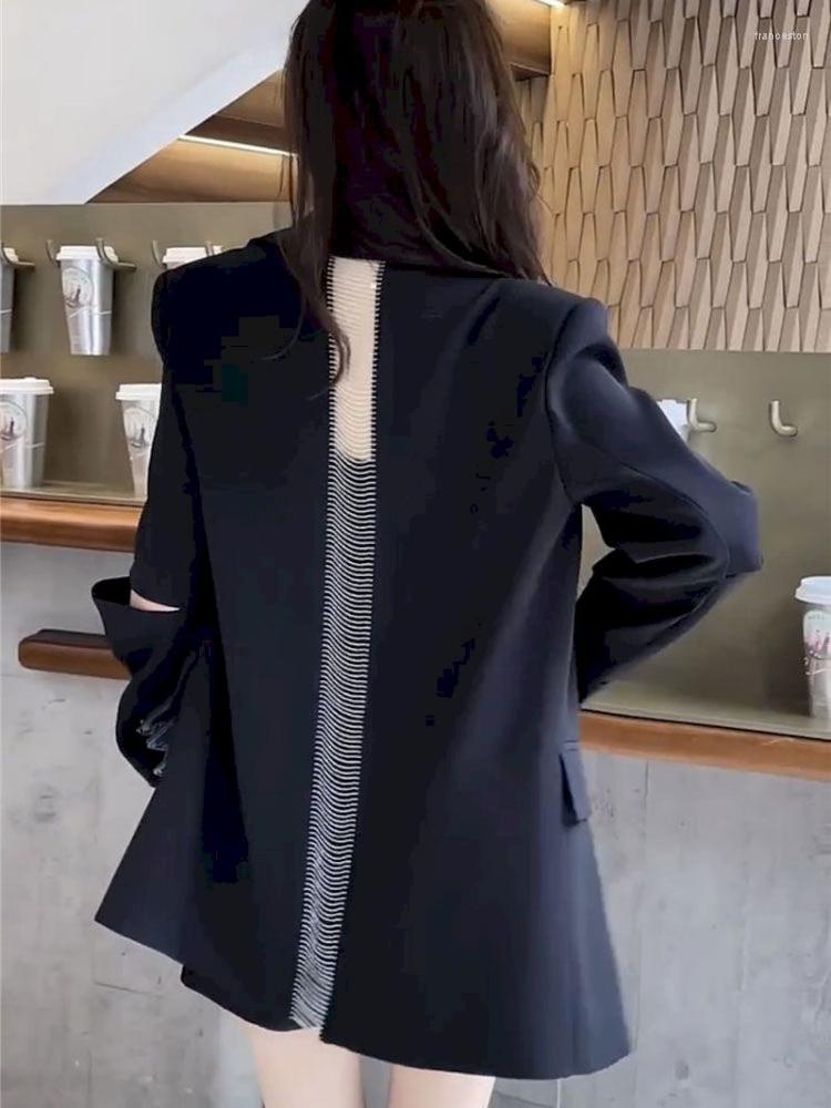 

Women's Suits UNXX Women Black Chain Blazer Sexy Hollow Out Jacket 2023 Spring Loose Lapel Long Sleeve Coat Fashion Office Lady Coats No
