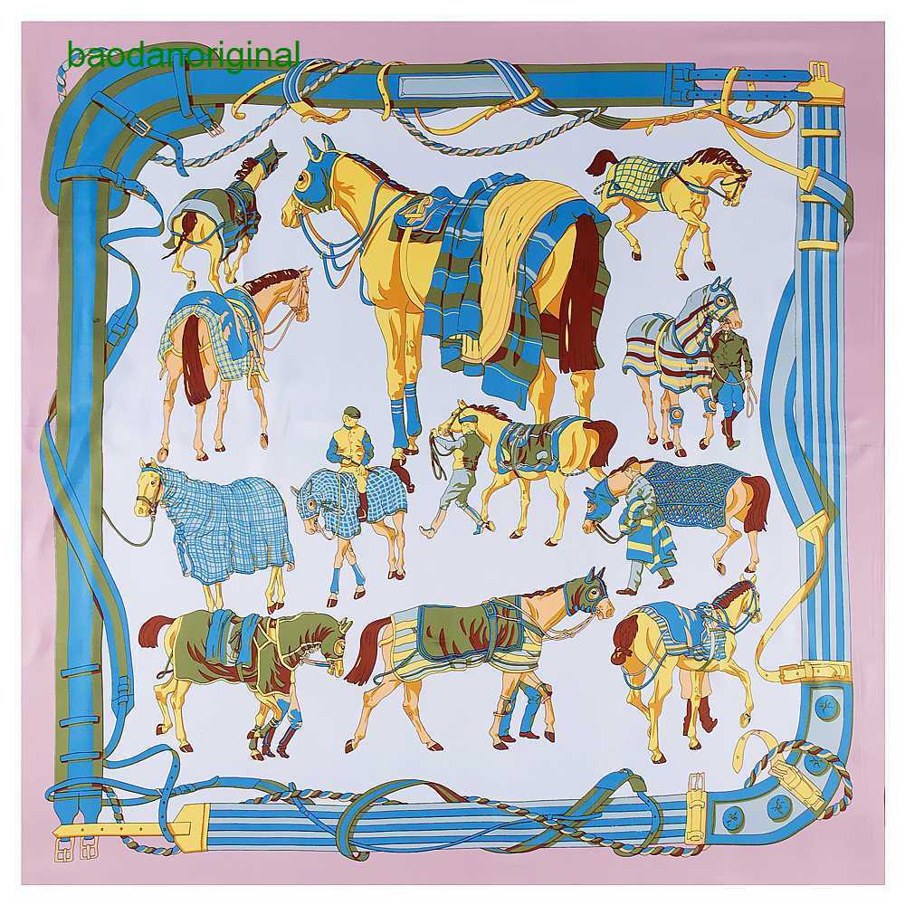 

Hemres Designer Scarves Maitong Autumn 130cm New Royal Palace Chain Simulation Silk Twill Large Square Scarf O4JM