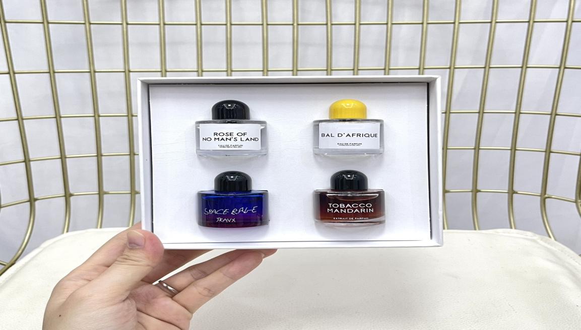 

EPACK Newest Unisex Original Quality Perfume For Men Women 10ml4pcs 4in1 Set Tobacco Mandarin Byredo Cologne Spray Lady Fragrance2952891