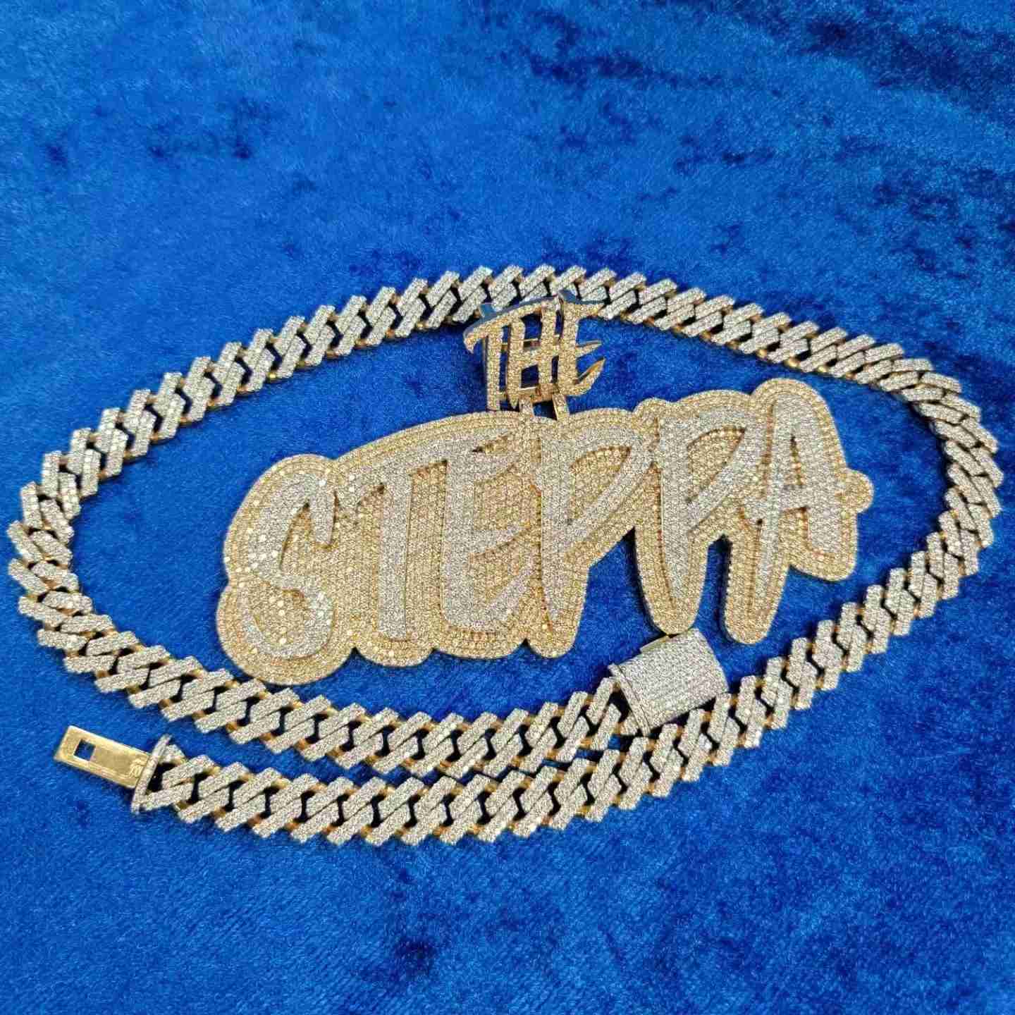 

Custom Iced Out Shinning Vvs Moissanite Hip Hop Initial Letter Pendant