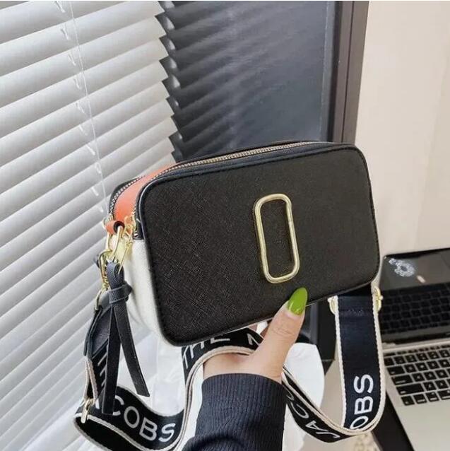 

Crossbody Bags For Women With Brand Designer Handbags famous brands Tote Camera Shoppers Messenger Vintage Bag WoMens Purses 230516, Black