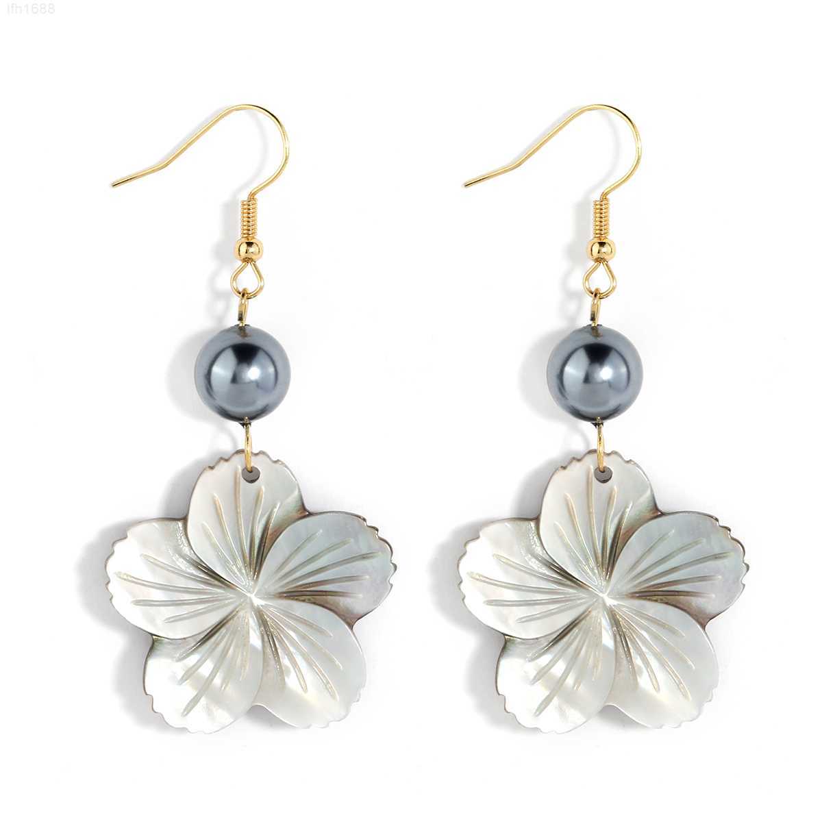 

Wholesale 18k Gold Plated Hawaiian Mother of Pearl Flower Earrings New Trendy Black Pearl Natural Shell Earrings for Women Girls