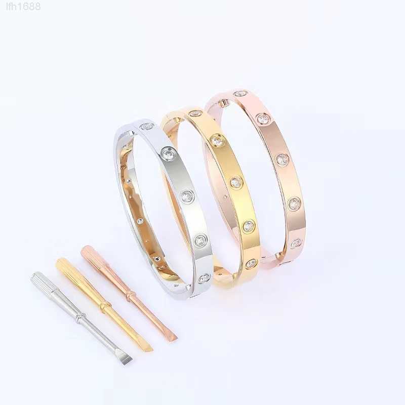 

Wholesale Jewelry Lovers Zircon Bracelet Stainless Steel Brand Bangle for Women