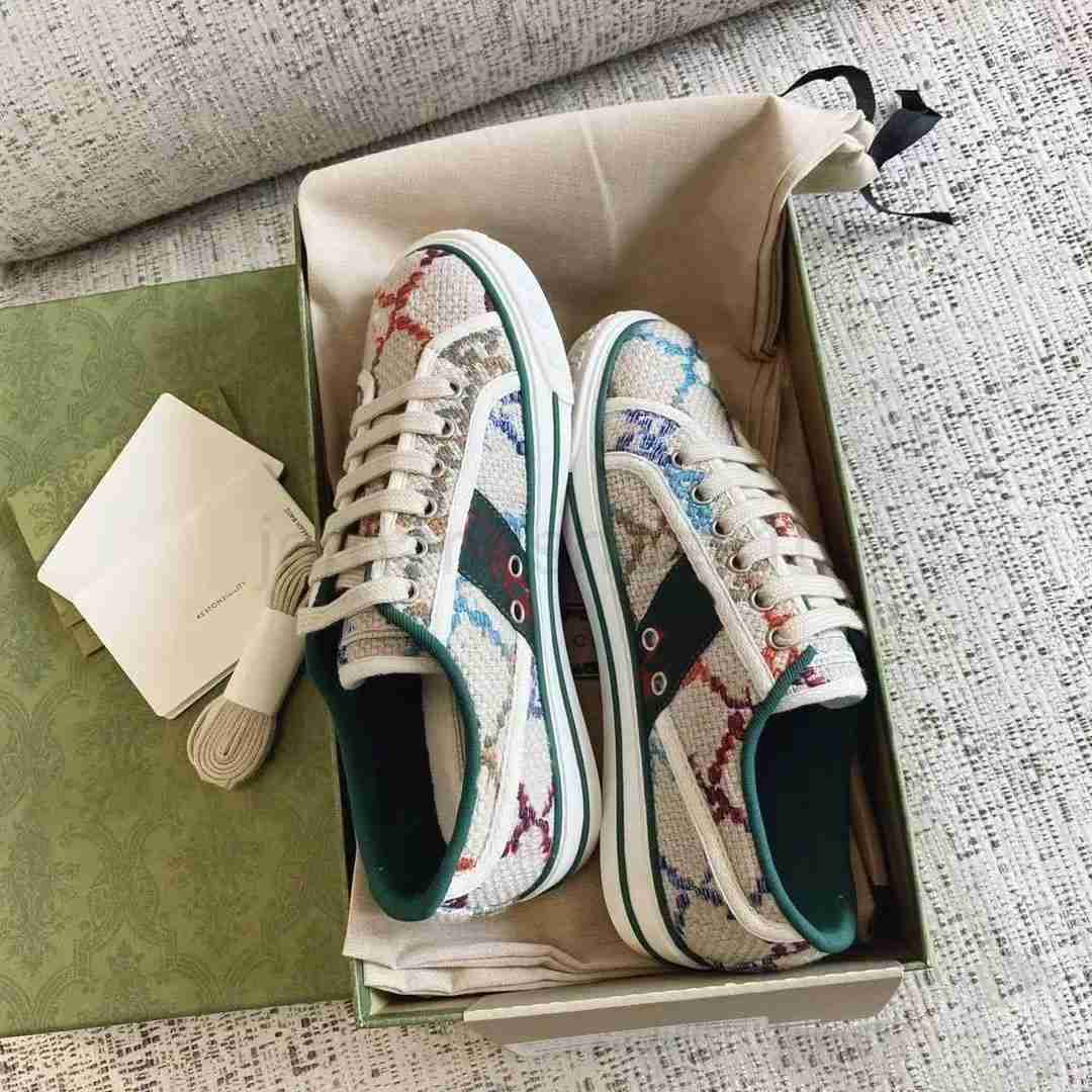 

2022 Tennis 1977 Canvas Casual shoes Luxurys Designer Womens Shoe Italy Green And Red Web Stripe Rubber Sole for Stretch Cotton Low platform Top Mens woman Sneaker 5.0