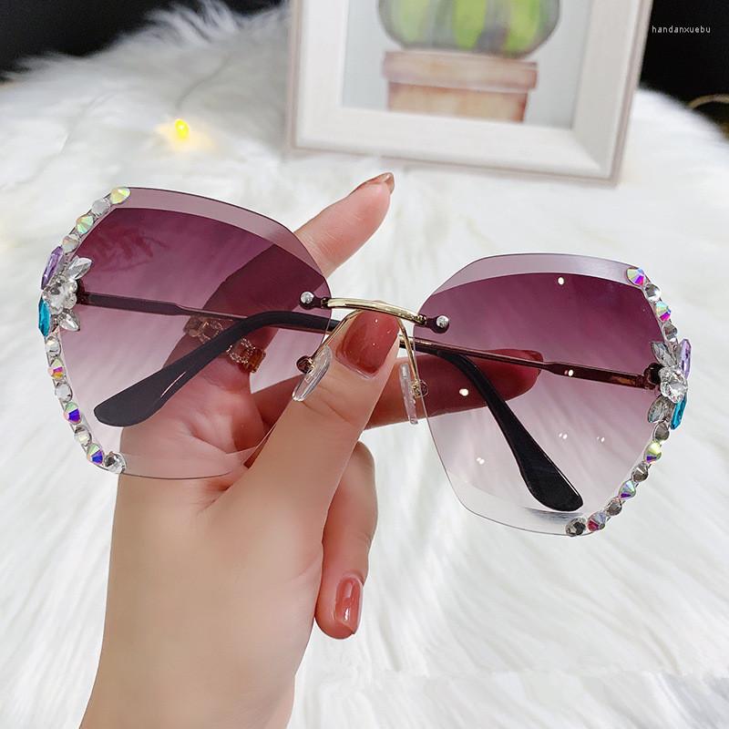 

Sunglasses Vintage Fashion Rimless Women Famous Design Sexy Diamond Square Sun Glasses For Female UV400