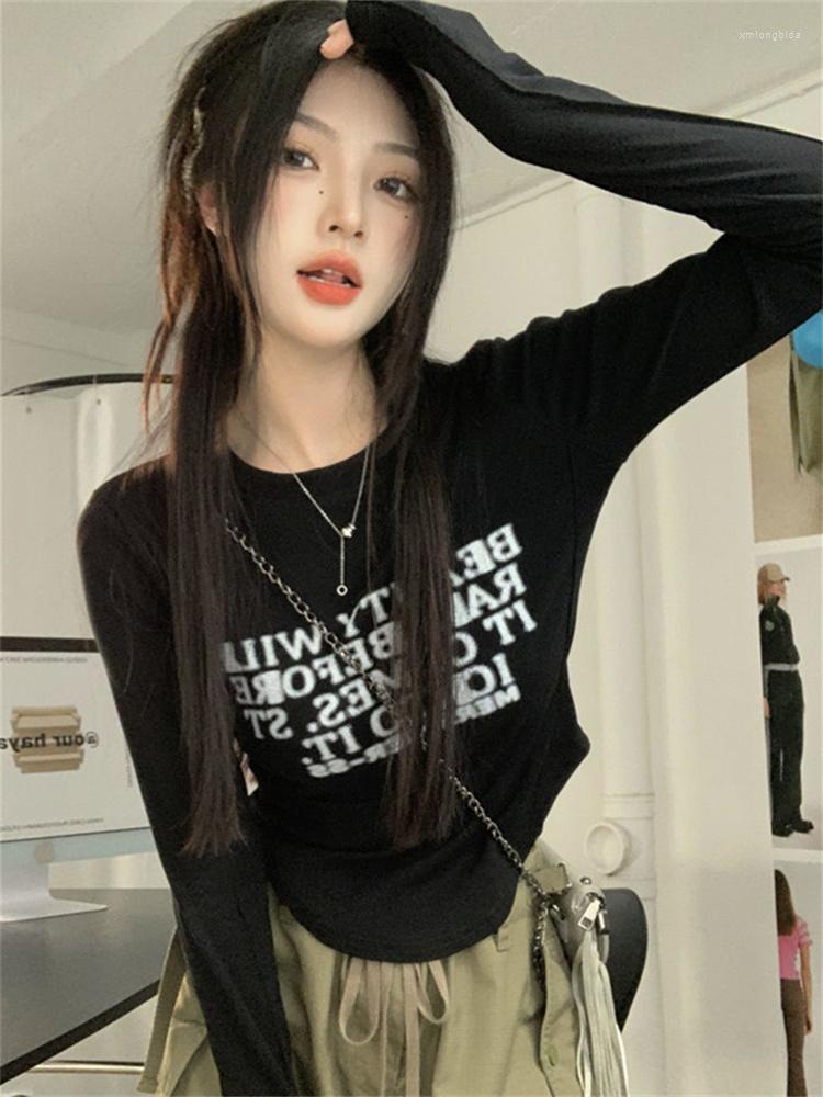 

Women' T Shirts QWEEK Y2K Letter Print Black Shirt Women Korean Fashion Gray Long Sleeve Slim Crop Top Harajuku Streetwear Hippie Skinny