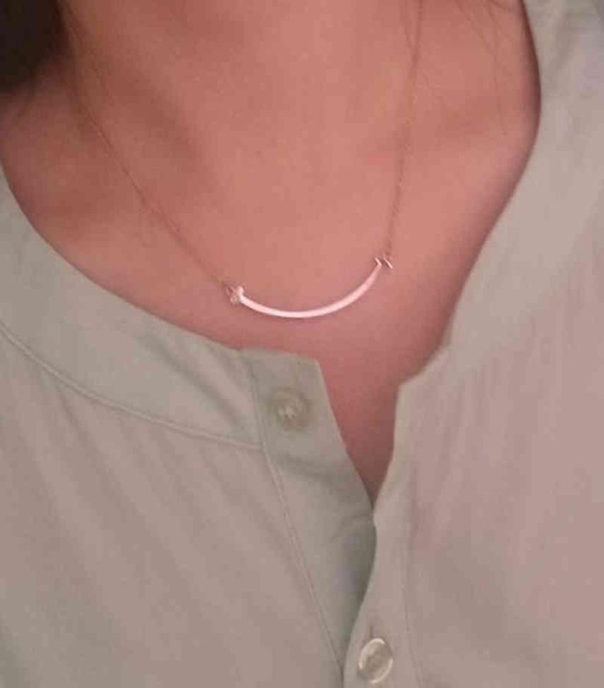 

2022 TIF Original iffny Smile Pendant Necklace S925 Sterling Silver Love Light Luxury Niche Design Highend Valentine039s Day B6331347