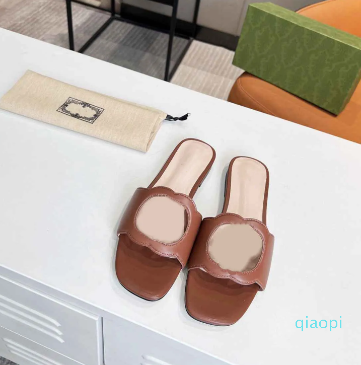 

Women's lock-up cutting slide Sandals beach casual swimming pool Swimming temperament 35-42
