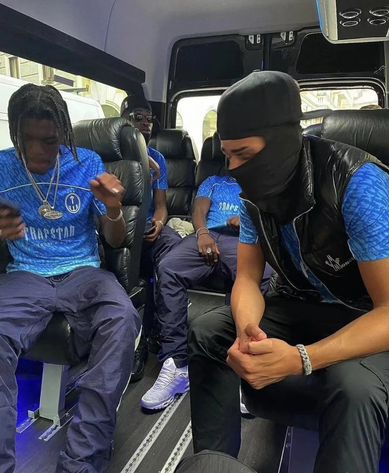 

Trapstar T-shirts Mens Tee Women Summer Casual Loose Quick Drying T shirts Short Sleeve Tops