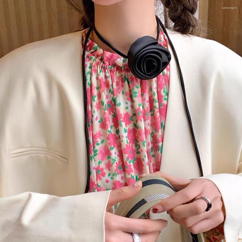 

Choker Elegant Big Rose Flower Necklace Gothic Punk Blue Black Flowers Adjustable Sexy Clavicle Chain Fashion Neck Jewelry