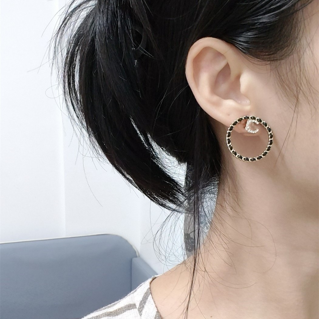

Fashion dangle stud earrings top quality woman Luxury channel designer earring multi colors double letter ccity jewelry women Wedding Gifts zx1