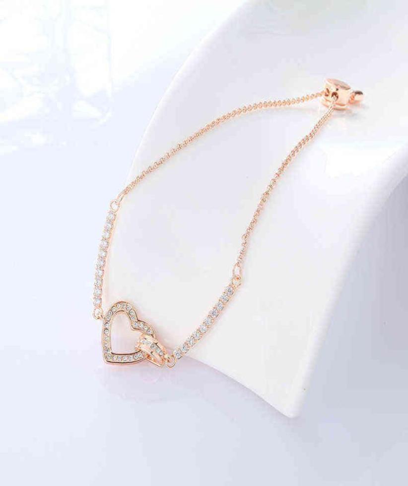 

Swarcrystal Element Heartshaped Bracelet Women039s Alloy Simple Diamond Setting Gift Chaofu Bag Jewelry4716512
