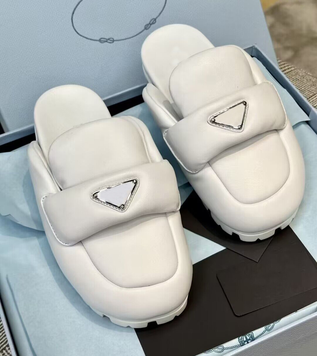 

Soft padded nappa leather slippers slide Summer Platform Sandals shoes slip-on triangle logo flats sandal women luxury designer slides slipper h1