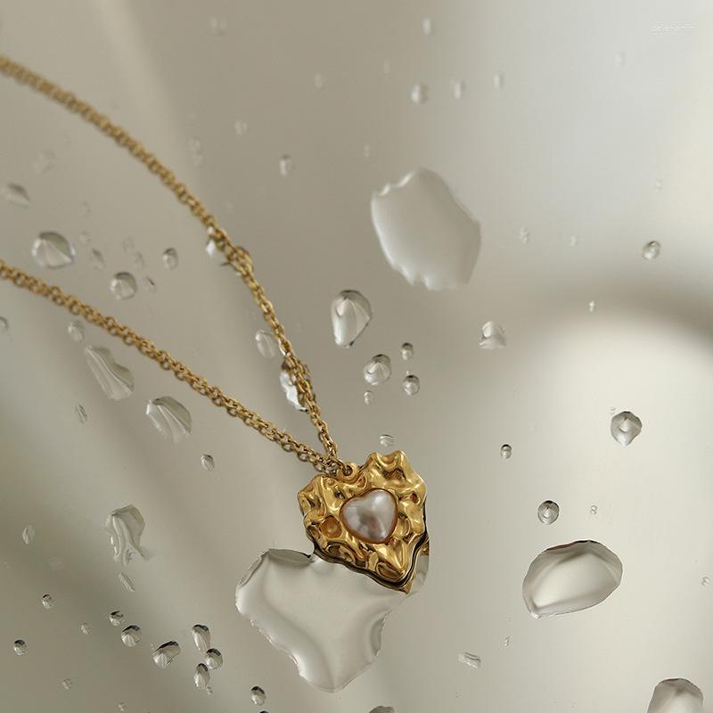 

Chains Vintage Irregular Pearl Heart Pendant Necklaces For Women Stainless Steel Gold Plated Chain Charm In Wedding Jewelry Gift