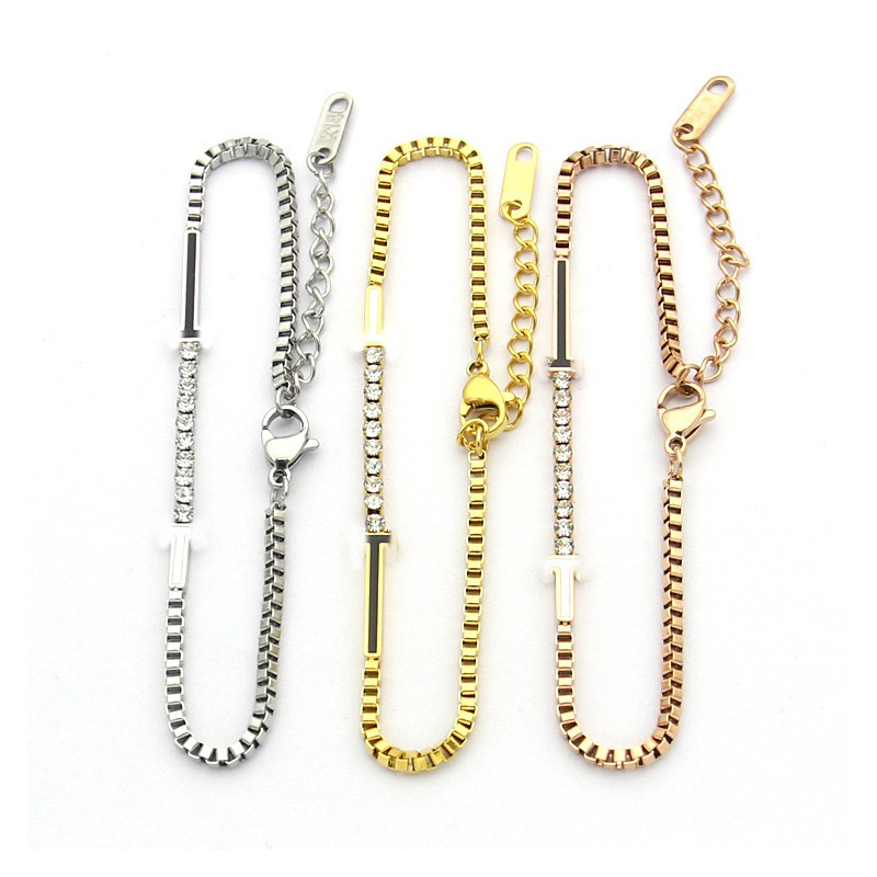 

Necklaces Womens Bracelets T Letter hand Chain Designer Jewelry Chain Black and white oil dripping Bracelet Full Brand as Wedding Christmas Gift