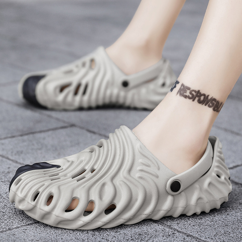 

Sandals men women summer cross-border new style hole shoes platform non-slip-feeling casual beach shoes CROS HA6911, Black-white